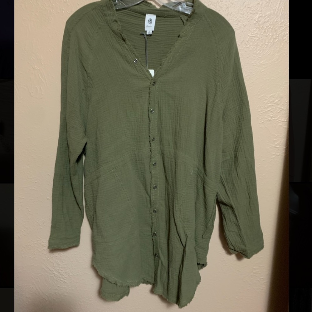 Cotton Pocketed Button Down Tunic - Picture 7 of 7